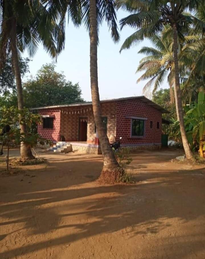 Coconut Village Resort อลีบาก ภายนอก รูปภาพ